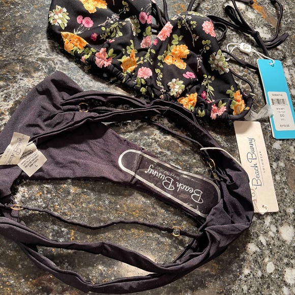 NWT beach bunny bikini DD top and L or XL strappy bottoms - Picture 13 of 14